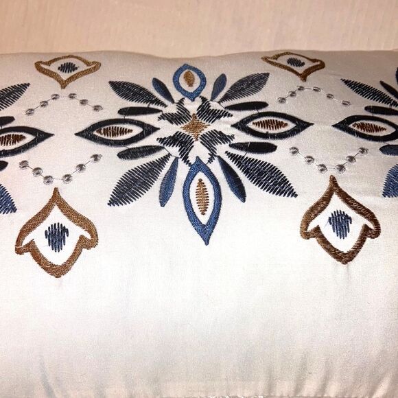 Decorative Accent Pillow Floral Embroidery with Tassels Rectangular 12 x 18 in - Picture 4 of 7